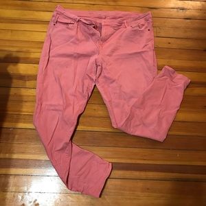 💕 Old Navy Rockstar Pink Jeans 18 reg plus 💕